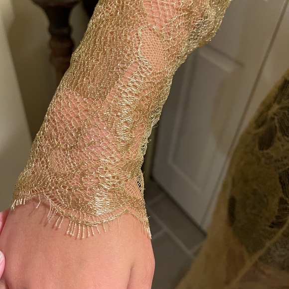 Gorgeous Vintage Tom and Linda Platt Metallic Gold Lace Gown for Saks Fifth Ave - Picture 15 of 16